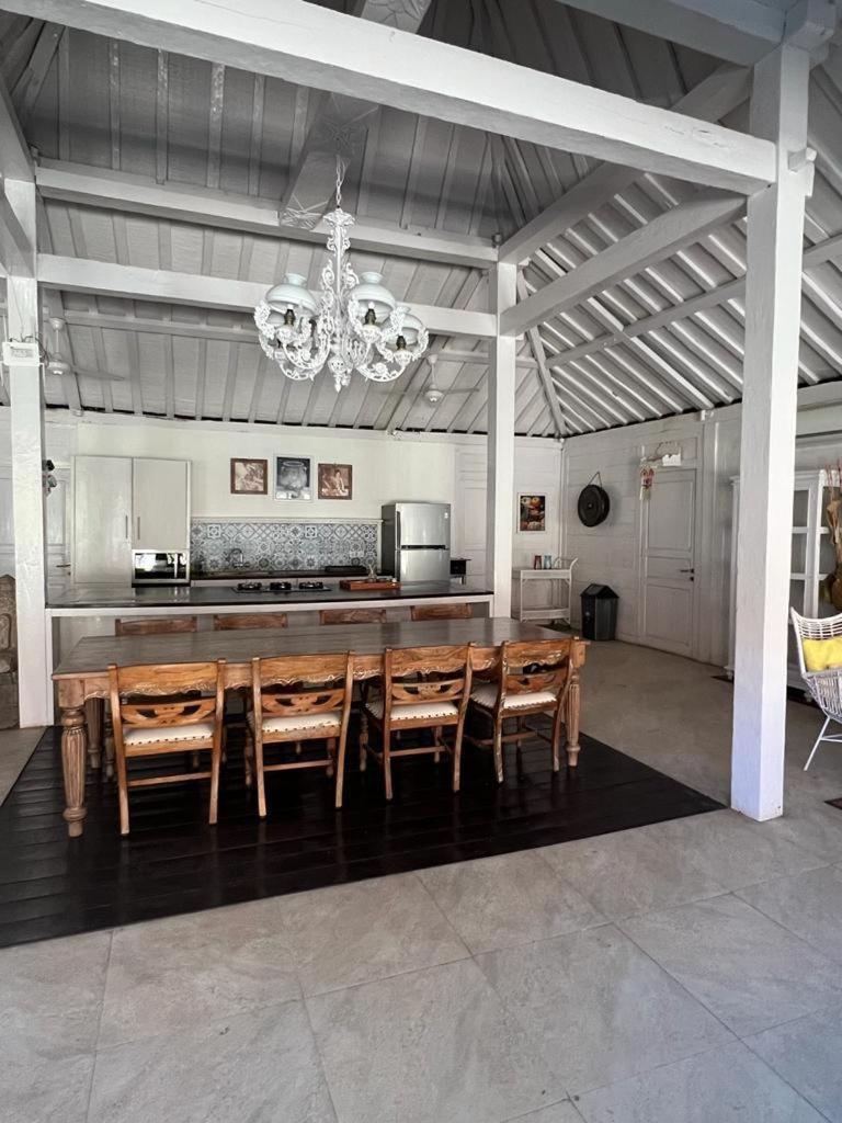 Umalas Suites Seminyak Esterno foto