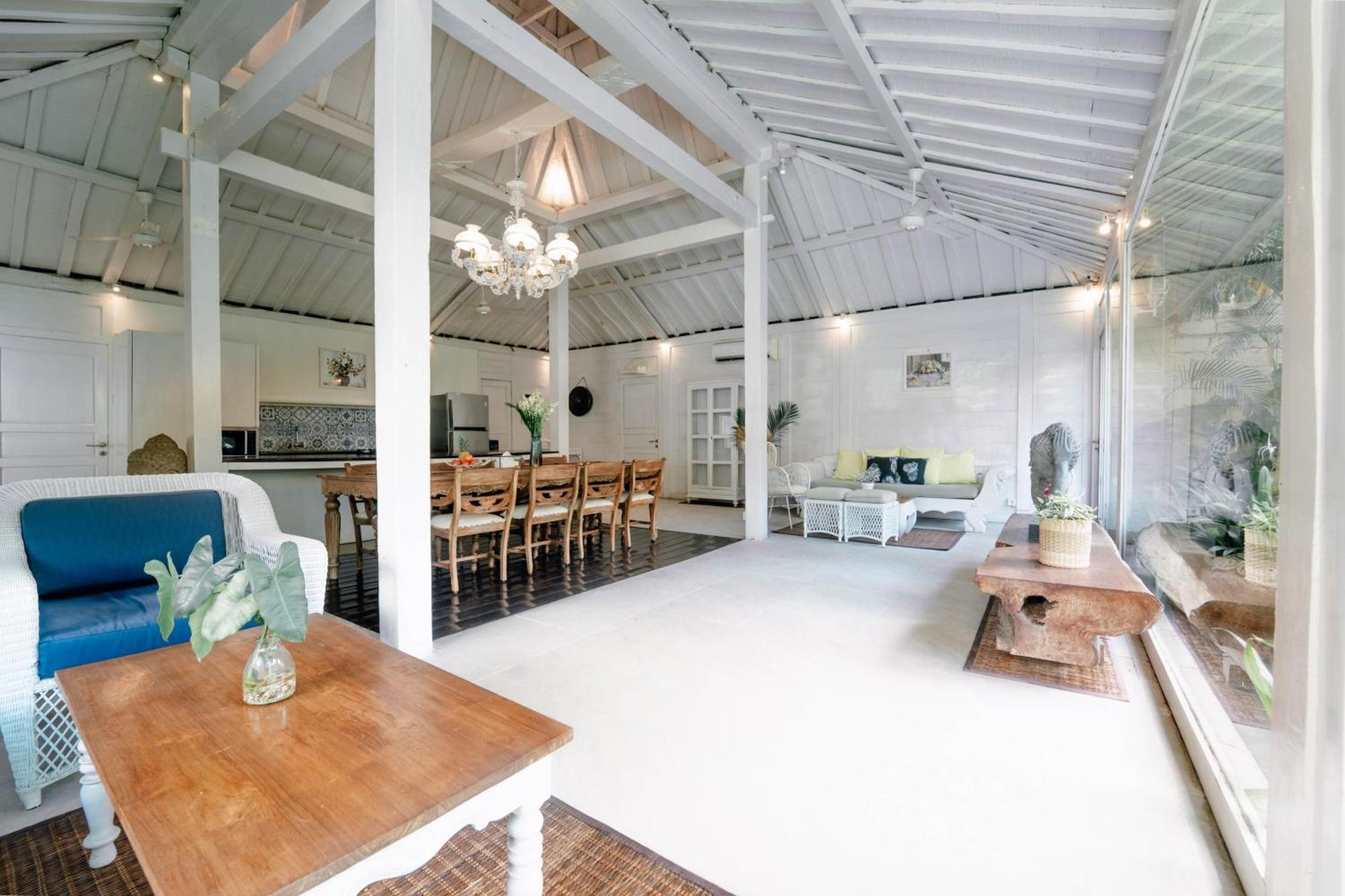 Umalas Suites Seminyak Esterno foto