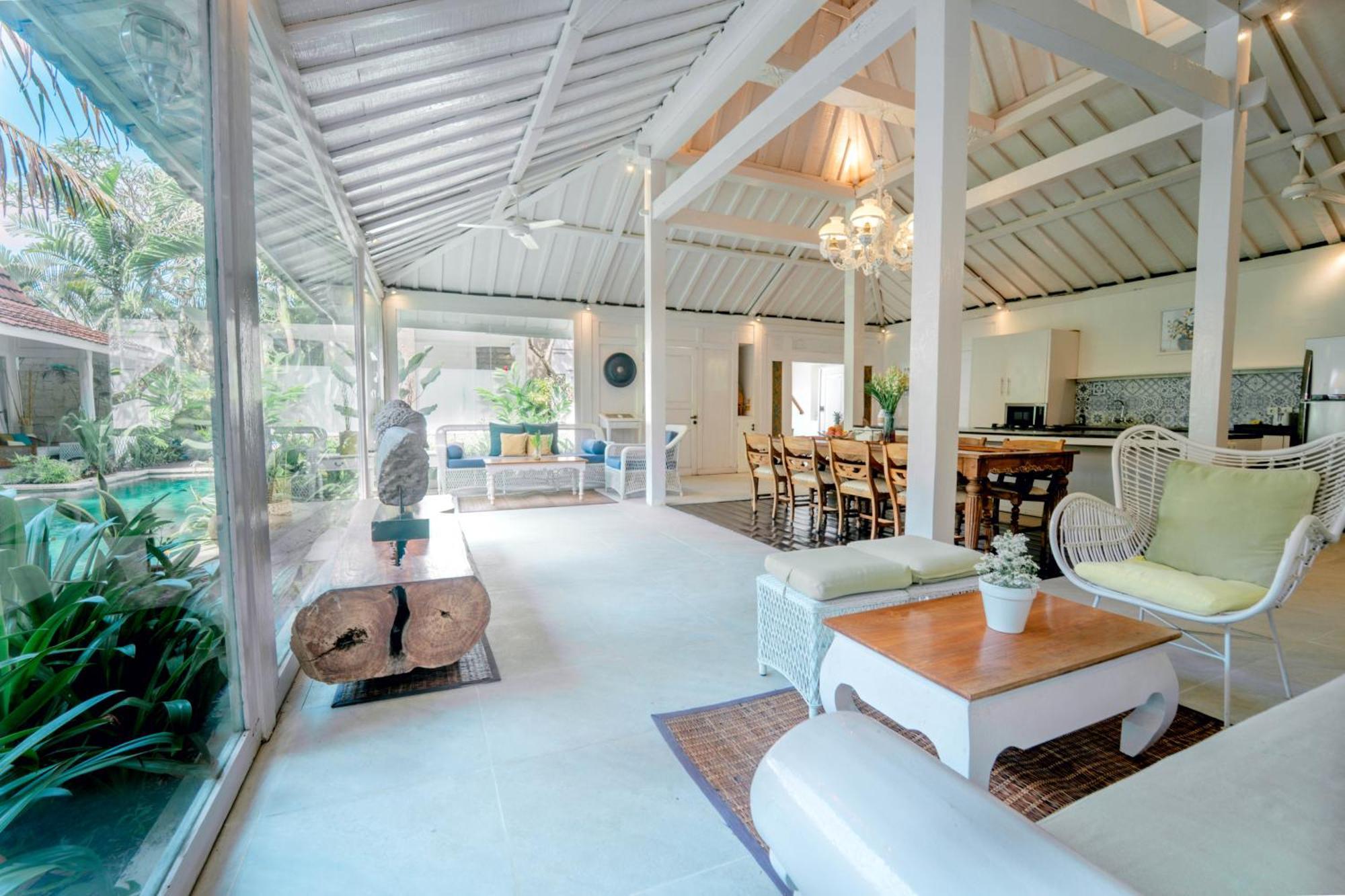 Umalas Suites Seminyak Esterno foto