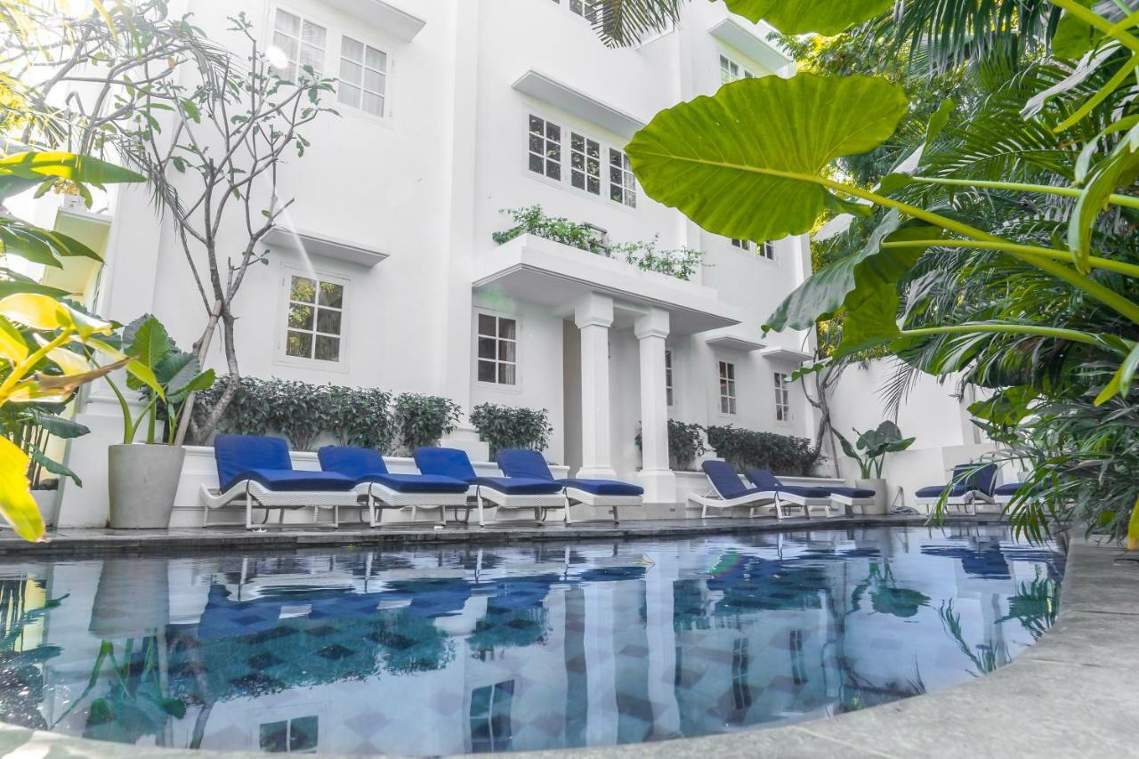 Umalas Suites Seminyak Esterno foto